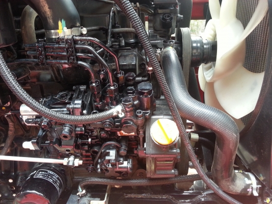 นางฟ้ามาแล้วจ้าๆๆๆ ยันร์ม่า EF494T 4 WD สภาพใกล้เคืองรถใหม่ป้ายแดง ทำงาน 120 ชั่วโมง