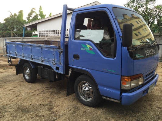 NKR 55ex1 เครื่อง 4 jb1 2800 cc. หัวการ์ตูนครับ