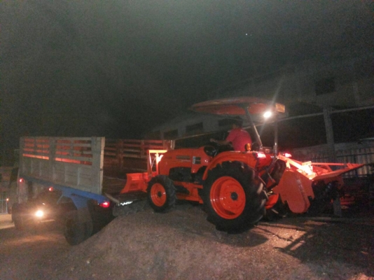 ปัญญาแทรคเตอร์..จัดมาให้ครับ ด่วน!!!คูโบต้า L3608  พร้อมใบมีดคานล่าง พร้อมส่งทั่วไทย จัดส่ง อ.เมือง จ.เพชรบูรณ์