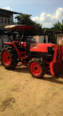 ราคานี้ขายพรุ้งนี้วันเดียวครับราคาสุดแล้วไม่่ลดแล้วครับ มาอีกแล้วครับ4508DIspecialสภาพสวยพร้อมใช้เครื่องและเกียรดีมากไม่มีหอนรถใช้แค่1800ชมได้ผานสี่ตราช้างราคานี้ถูกครับมากสุดคุ้มครับ0828472388ติดต่อสอบถามได้ทุกเวลาท่านที่ต้องการกู้ ธกส.สามารถมาเอาเล่มไปใ