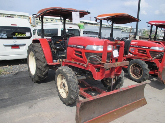 แทรกเตอร์ยันม่าร์ 49 แรง
