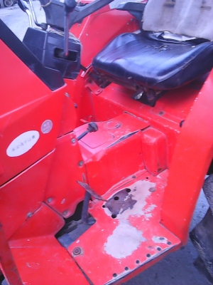 ขายรถไถKUBOTA L1-24 4WD พร้อมใช้ สีเดิมๆ แรงๆ ขายรถไถKUBOTA L1-24 4WD พร้อมใช้ สีเดิมๆ แรงๆ