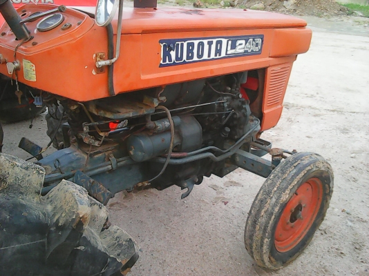 ขายรถไถKUBOTA L240  พร้อมใช้ สวยๆ สีเดิมๆ แรงๆ