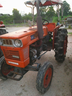 ขายรถไถKUBOTA L240  พร้อมใช้ สวยๆ สีเดิมๆ แรงๆ