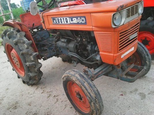 ขายรถไถKUBOTA L240  พร้อมใช้ สวยๆ สีเดิมๆ แรงๆ