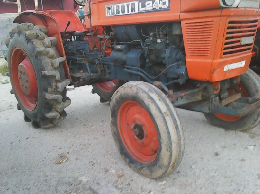 ขายรถไถKUBOTA L240  พร้อมใช้ สวยๆ สีเดิมๆ แรงๆ