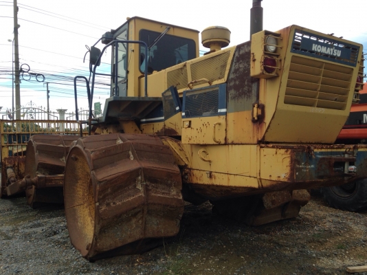 ขาย !!! รถตักล้อเหล็ก KOMATSU รุ่น WF450T-1 สภาพสวย มีเอกสารครบ รถนอก พร้อมใช้งาน (เจ้าของขายเอง) ขาย !!! รถตักล้อเหล็ก KOMATSU รุ่น WF450T-1 สภาพสวย มีเอกสารครบ รถนอก พร้อมใช้งาน (เจ้าของขายเอง)