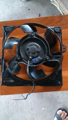 พัดลมระบายความร้อน ขนาด9นิ้ว