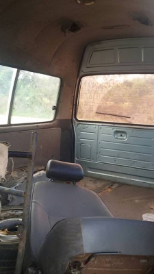 ขายด่วน รถตู้หัวจรวด ขายด่วน รถตู้หัวจรวด