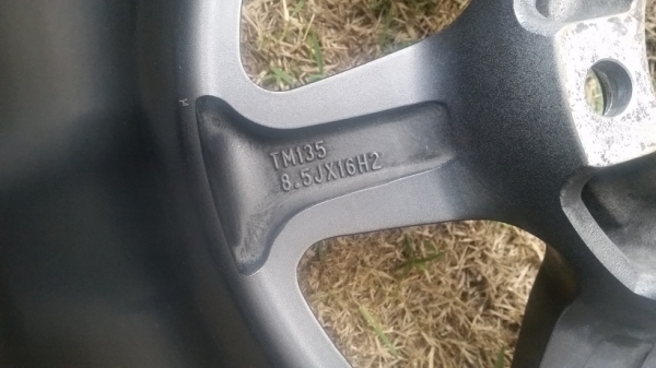 ขายล้อแม็กขอบ 16 6รู