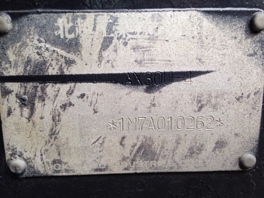 ขายด่วน !! รถแม็คโค KOBELCO AX30U-1 รถนอก สภาพสวย เอกสารครบ พร้อมใช้งาน (เจ้าของขายเอง)