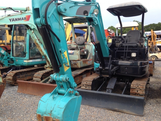 ขายด่วน !! รถแม็คโค KOBELCO AX30U-1 รถนอก สภาพสวย เอกสารครบ พร้อมใช้งาน (เจ้าของขายเอง) ขายด่วน !! รถแม็คโค KOBELCO AX30U-1 รถนอก สภาพสวย เอกสารครบ พร้อมใช้งาน (เจ้าของขายเอง)