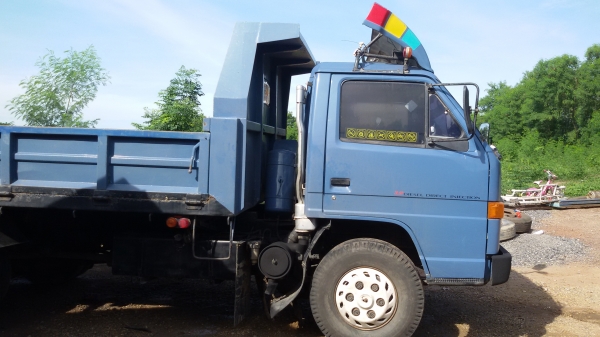 ขายหกล้อดั้มพ์ อีซูสุNPR59LU5-FM-115 ปี38 Fหน้า-หลัง แอร์เย็น เพาเวอร์ เกียร์ร็อก ดั้มสามมิตร ขายหกล้อดั้มพ์ อีซูสุNPR59LU5-FM-115 ปี38 Fหน้า-หลัง แอร์เย็น เพาเวอร์ เกียร์ร็อก ดั้มสามมิตร