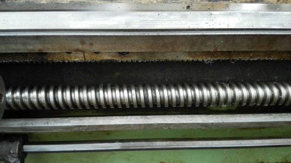 Sale>>กลึง BULGARIA C 520. 8 ฟุต รู 4 นิ้ว สวิง 400*1500 รุ่นใหม่ นิ้ว/มิล ไม่ต้องเปลี่ยนเฟือง