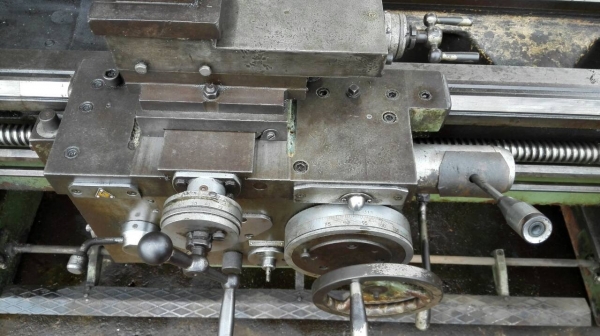 Sale>>กลึง BULGARIA C 520. 8 ฟุต รู 4 นิ้ว สวิง 400*1500 รุ่นใหม่ นิ้ว/มิล ไม่ต้องเปลี่ยนเฟือง