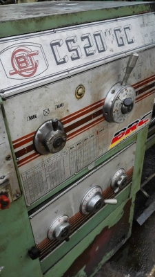 Sale>>กลึง BULGARIA C 520. 8 ฟุต รู 4 นิ้ว สวิง 400*1500 รุ่นใหม่ นิ้ว/มิล ไม่ต้องเปลี่ยนเฟือง