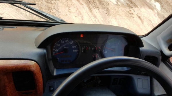 ขายรถสิบล้อหัวลาก HIno MEGa FM 320 ปี49 ดั้มสามมิตร รถสวยพร้อมใช้งาน ราคาต่อรองได้