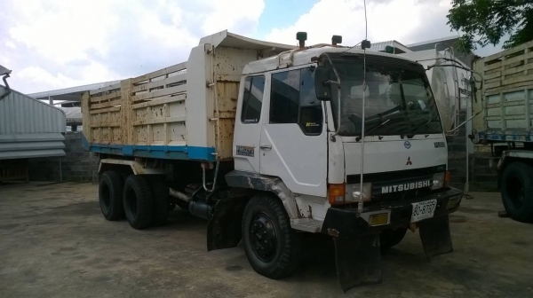 ขายไอ้หลง FN527M-TD เครื่อง 6D16 195 แรงม้า เกียร์ 10 สปีด คัสซีสวยตลอดเส้น เบรคใหญ่ ยางเต็ม ทะเบียนพร้อมโอน จัดแนนซ์ให้ด้วยครับ