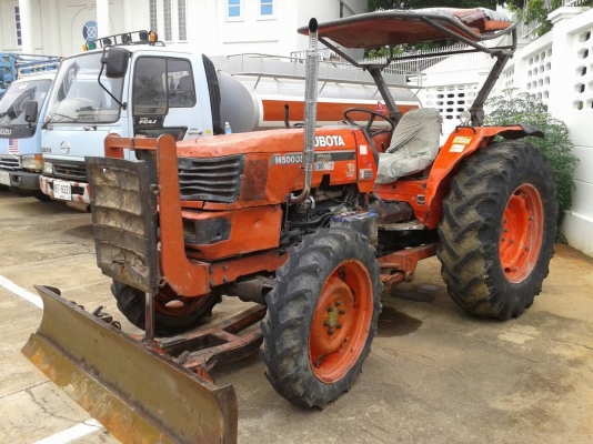 ขายด่วนKUBOTAM5000เอกสารเล่มทะเบียนราคาเบาๆโทร0843923995