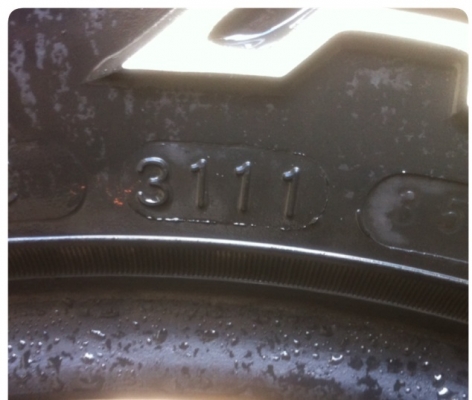 ยาง All Maxxis 235 75 15 กลางปี11 พร้อมใช้งาน ครับ ยาง All Maxxis 235 75 15 กลางปี11 พร้อมใช้งาน ครับ