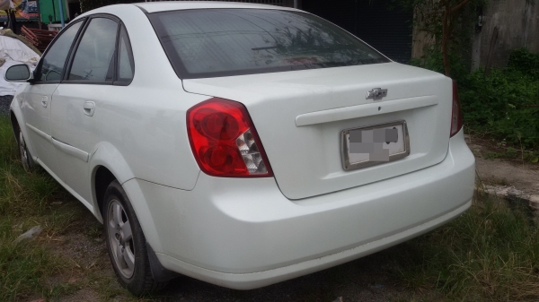 รถเก๋งยี่ห้อเชฟโรเลต