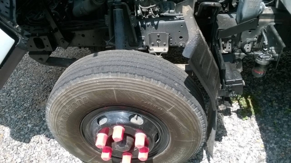 ขาย 6 ล้อ NQR 150 ออกห้างปี 52 ยาว 5.50 เมตร บรรทุกตู้แห้ง 3 บาน เครื่องดี คัสซีสวยตลอดเส้น แอร์เย็น ทะเบียนพร้อมโอน