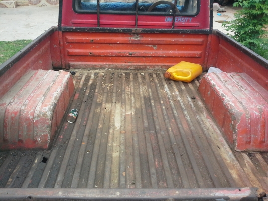 ขาย521สวยๆแห้งๆเดิมๆหายาก เครื่องแน่นเงียบพร้อมซิ่งวิ่ง120สบายๆ เกียร์คอแน่นๆ เกียร์เฟืองดีไม่มีหอน สภาพรถของครบๆสมบูรณ์ ล้อแม็ค+ยางใช้ได้อีกนาน เพลงดังฟังเพราะวิทยุเดิมติดดังฟังได้ แอร์ธรรมชาติ ประตูไม่มีตก กระจกขึ้นลงสะดวก หูช้างปกติ เกย์วัดต่างๆใช้ได้