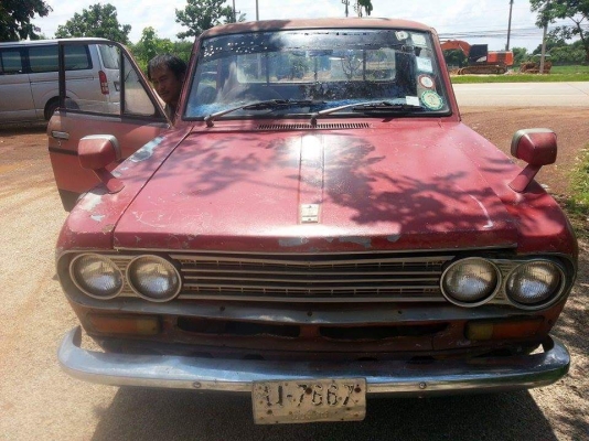 ขาย521สวยๆแห้งๆเดิมๆหายาก เครื่องแน่นเงียบพร้อมซิ่งวิ่ง120สบายๆ เกียร์คอแน่นๆ เกียร์เฟืองดีไม่มีหอน สภาพรถของครบๆสมบูรณ์ ล้อแม็ค+ยางใช้ได้อีกนาน เพลงดังฟังเพราะวิทยุเดิมติดดังฟังได้ แอร์ธรรมชาติ ประตูไม่มีตก กระจกขึ้นลงสะดวก หูช้างปกติ เกย์วัดต่างๆใช้ได้