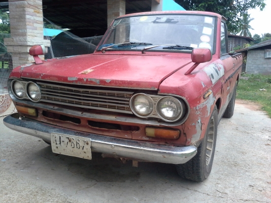 ขาย521สวยๆแห้งๆเดิมๆหายาก เครื่องแน่นเงียบพร้อมซิ่งวิ่ง120สบายๆ เกียร์คอแน่นๆ เกียร์เฟืองดีไม่มีหอน สภาพรถของครบๆสมบูรณ์ ล้อแม็ค+ยางใช้ได้อีกนาน เพลงดังฟังเพราะวิทยุเดิมติดดังฟังได้ แอร์ธรรมชาติ ประตูไม่มีตก กระจกขึ้นลงสะดวก หูช้างปกติ เกย์วัดต่างๆใช้ได้