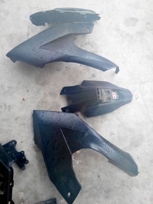 ขายอะไหล่ นินจา 650 CC,มีชุดแฟริ่งหน้า แฟริ่งข้าง ถังน้ำมัน ราคา 3500 บาทตามสภาพมีแตกบ้างขูดบ้างล้มมาครับ ขายอะไหล่ นินจา 650 CC,มีชุดแฟริ่งหน้า แฟริ่งข้าง ถังน้ำมัน ราคา 3500 บาทตามสภาพมีแตกบ้างขูดบ้างล้มมาครับ