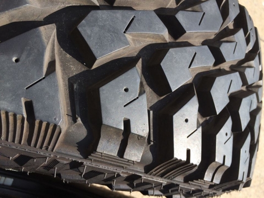 ยาง Mud-terrain ขนาด 265 75 r16 + TE37 16x8 ET-0 สวยยกชุด ยาง Mud-terrain ขนาด 265 75 r16 + TE37 16x8 ET-0 สวยยกชุด