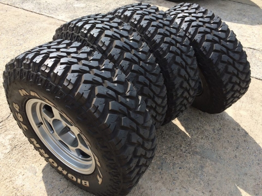 ยาง Mud-terrain ขนาด 265 75 r16 + TE37 16x8 ET-0 สวยยกชุด