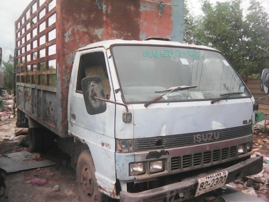 ขาย 6 ล้อ Isuzu. NPR. 100. แรง พร้อมใช้งาน ราคาถูก