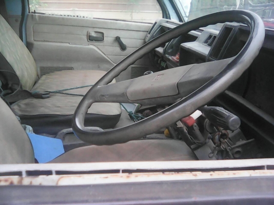 ขาย 6 ล้อ Isuzu. NPR. 100. แรง พร้อมใช้งาน ราคาถูก