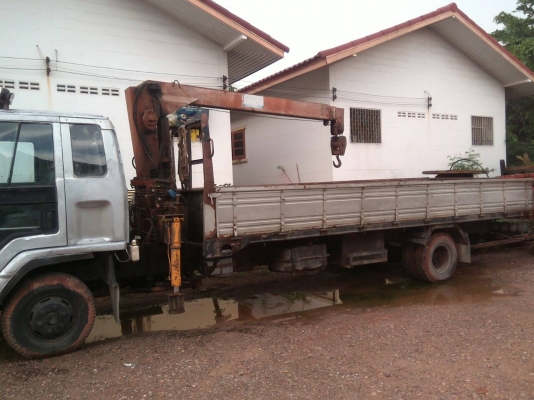 ขายหกลัอ อีซูซุ FRR175แรง เครน ทานาโด 3ตัน สภาพดีพรัอมใชังาน รถช่วงยาว 7.20ม ทะเบียนพรัอมโอน