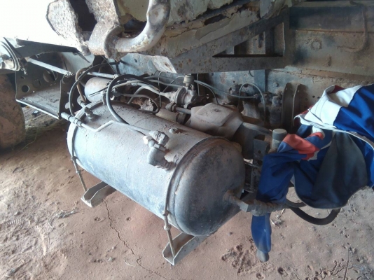 ขายหกลัอ อีซูซุ FRR175แรง เครน ทานาโด 3ตัน สภาพดีพรัอมใชังาน รถช่วงยาว 7.20ม ทะเบียนพรัอมโอน