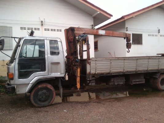 ขายหกลัอ อีซูซุ FRR175แรง เครน ทานาโด 3ตัน สภาพดีพรัอมใชังาน รถช่วงยาว 7.20ม ทะเบียนพรัอมโอน