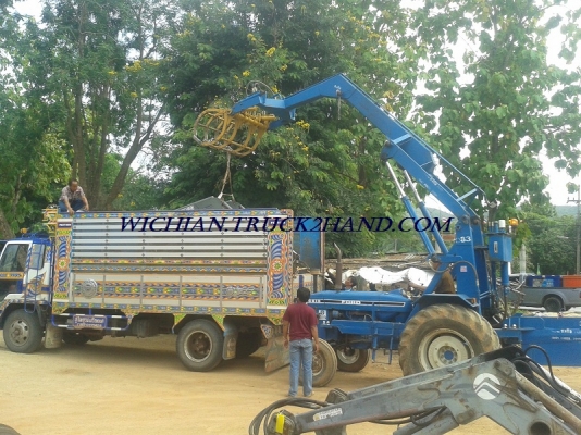 ขายแล้วขอบคุณ พี่พล ชัยนาทครับ "ชุดตักหน้ารถไถฟอร์ด" ยี่ห้อMAILLEUX รุ่นMX'100 ตรงรุ่นFORD 7410 หรือใส่กับรุ่นอื่นๆ ดูของได้ที่ร้านทุกวันครับ