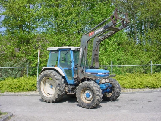 ขายแล้วขอบคุณ พี่พล ชัยนาทครับ "ชุดตักหน้ารถไถฟอร์ด" ยี่ห้อMAILLEUX รุ่นMX'100 ตรงรุ่นFORD 7410 หรือใส่กับรุ่นอื่นๆ ดูของได้ที่ร้านทุกวันครับ