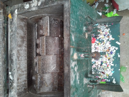 เครื่องบดพลาสติก