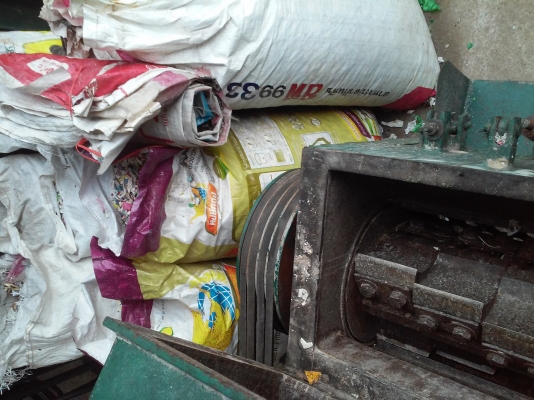 เครื่องบดพลาสติก เครื่องบดพลาสติก