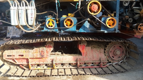 รถเกี่ยวข้าว บิ๊ก 47    350,000 สนใจโทร093-3289829