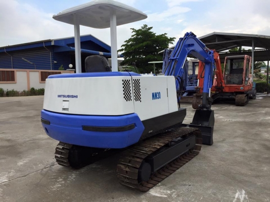 รถขุด MITSUBISHI MM30 ทำสีใหม่ นำเข้า มือสองญี่ปุ่น