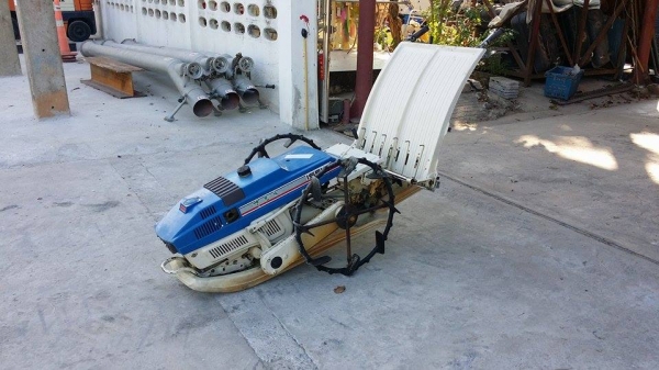 รถดำนา ISEKI  เก่าญี่ปุ่น ดำนา 2 แถว  ขนาดกระทัดรัด สภาพสวย เครื่องยนต์ติดง่าย สภาพพร้อมใช้งาน ไม่เคยใช้งานในไทย