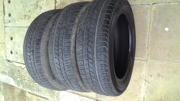 175/60R15 DUNLOP SP31 มี 3 เส้น tel.081-427-3941 175/60R15 DUNLOP SP31 มี 3 เส้น tel.081-427-3941