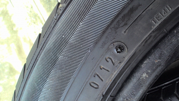 175/60R15 DUNLOP SP31 มี 3 เส้น tel.081-427-3941 175/60R15 DUNLOP SP31 มี 3 เส้น tel.081-427-3941