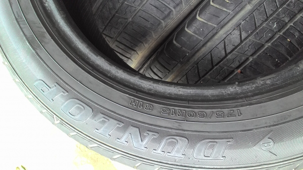 175/60R15 DUNLOP SP31 มี 3 เส้น tel.081-427-3941 175/60R15 DUNLOP SP31 มี 3 เส้น tel.081-427-3941