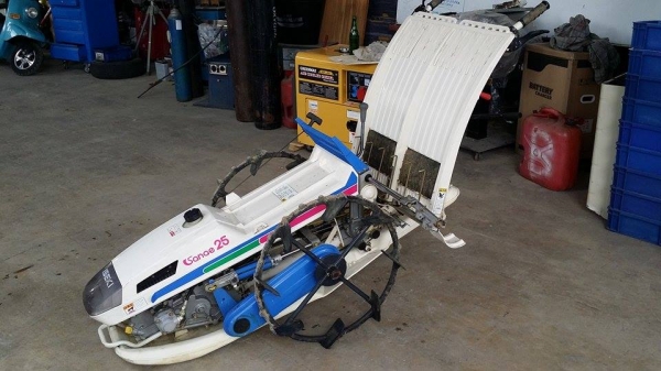 รถดำนา ISEKI  รุ่น SANAE 25  เก่าญี่ปุ่น ดำนา 2 แถว  ขนาดกระทัดรัด สภาพสวย