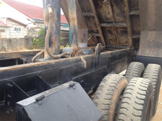 รถเจ้าของฝากขาย ขายสิบล้อดัมพ์ HINO FM8J 220 ซีรีส์ 500 ปี 55 กระจกไฟฟ้า ถุงลมนิรภัย ดัมพ์เหล็ก สองเพลา หัวคัสซีก็ขาย ไมล์140,000กม.