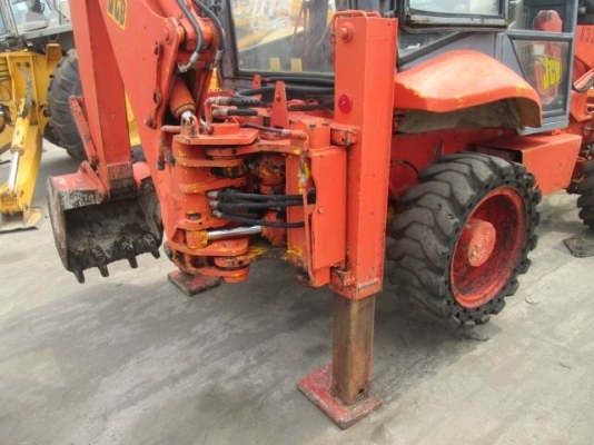 JCB รุ่น 2CX ขับเคลื่อน 4 ล้อ